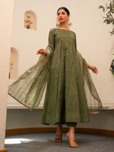 Green Chanderi Kurta Set With Dupatta And Pants